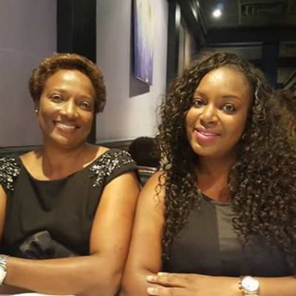 Meet your Posher, Dee